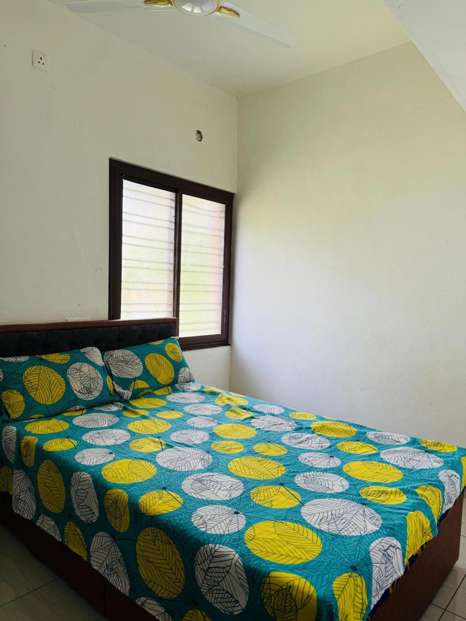 Golden Vintage Apartments *